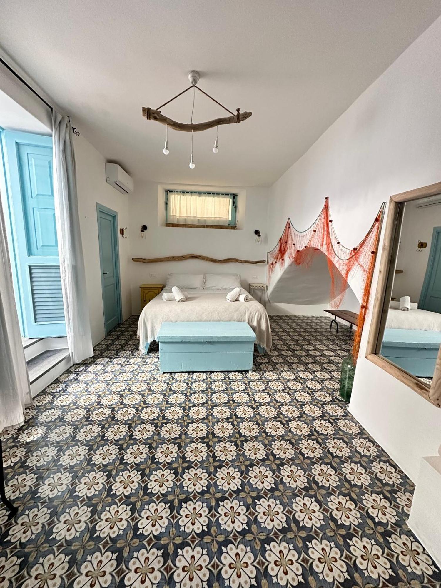 Antica Dimora Santa Marina Salina Bed & Breakfast Luaran gambar