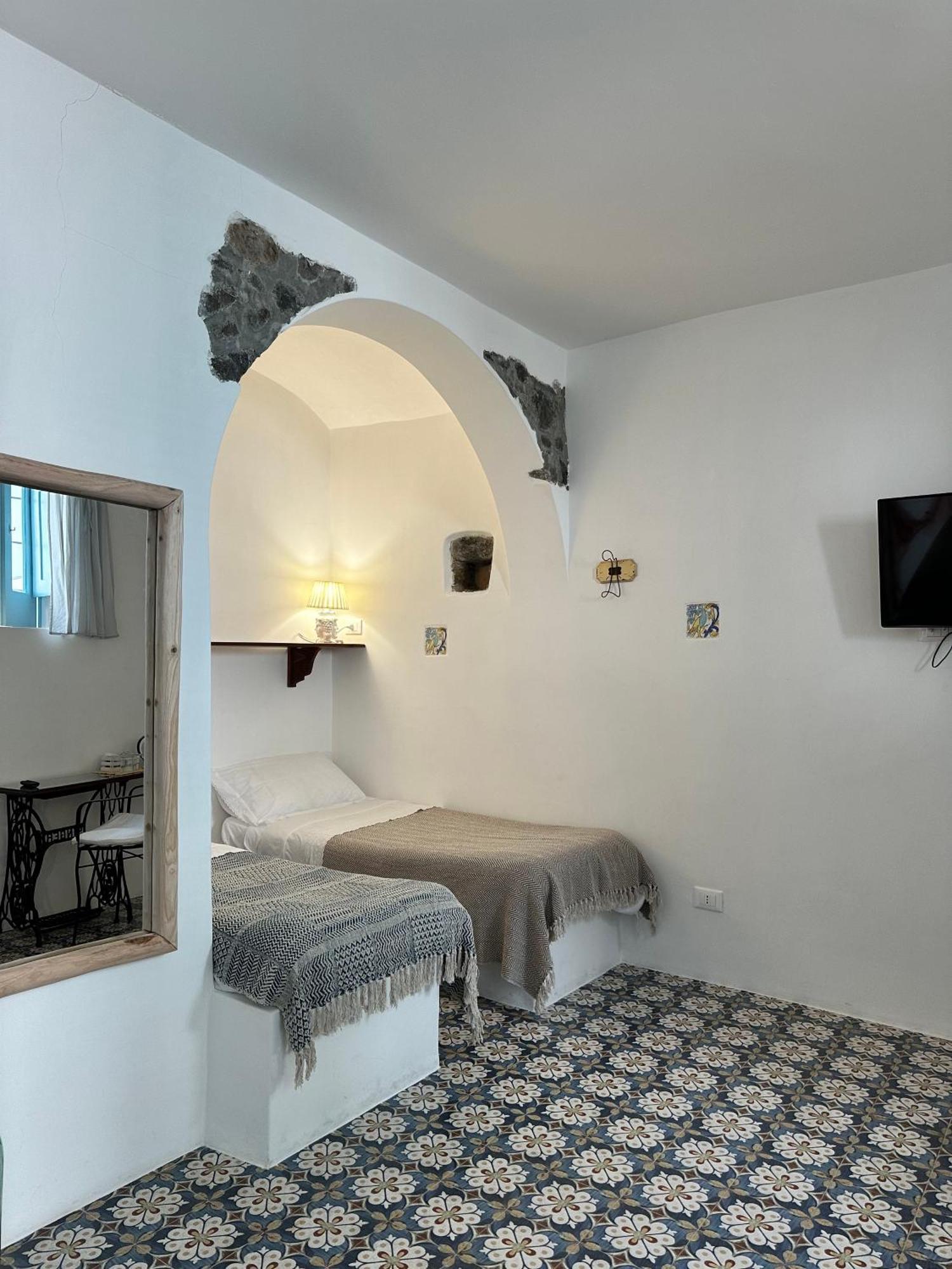 Antica Dimora Santa Marina Salina Bed & Breakfast Luaran gambar
